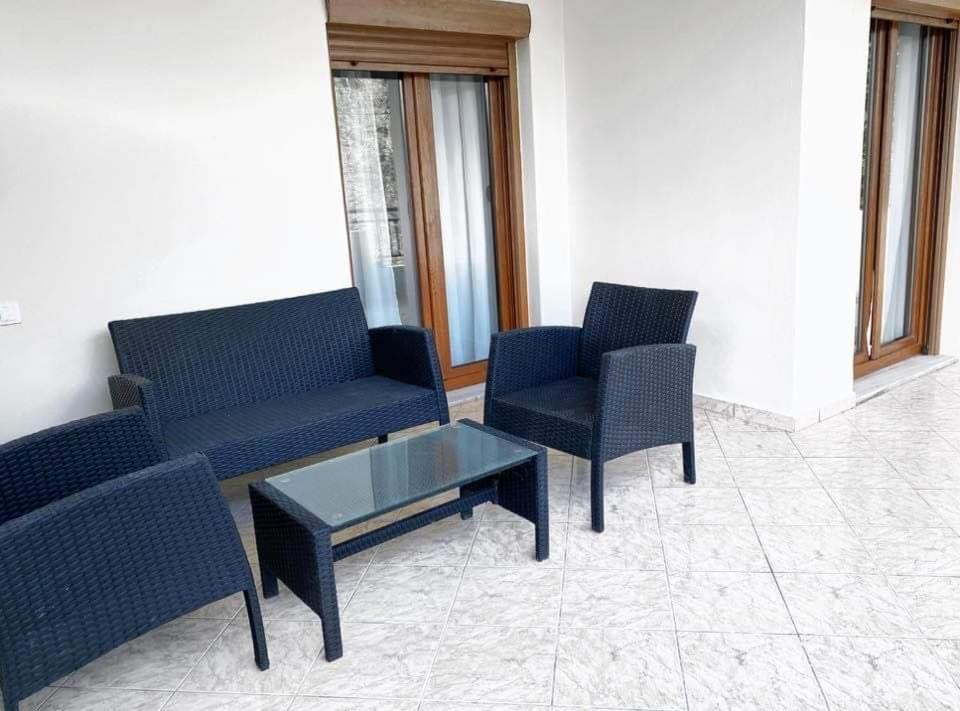 Chris Apartment Василики Экстерьер фото